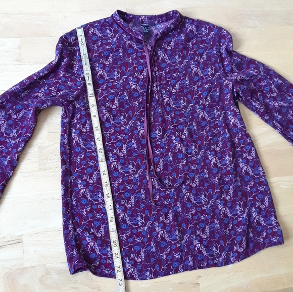 Button-Front Floral Top - Picture 5 of 8